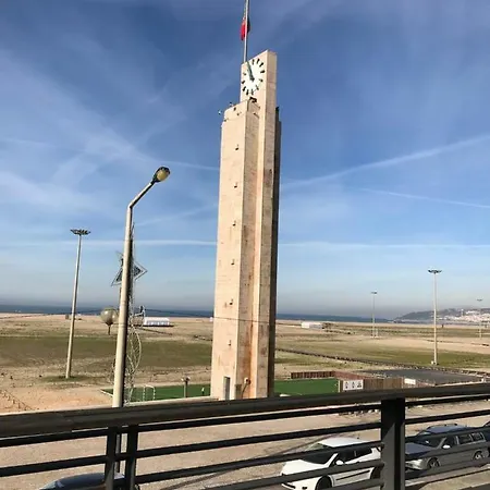 Castelo Do Relogio By Ferias Em Figueira * Figueira da Foz