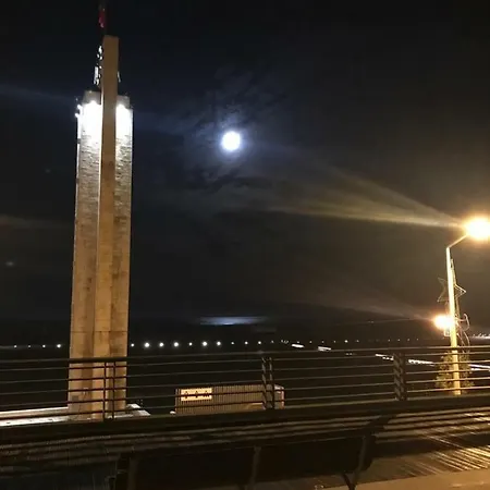 Castelo Do Relógio By Em Figueira