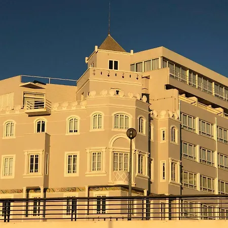 Castelo Do Relógio By Em Figueira